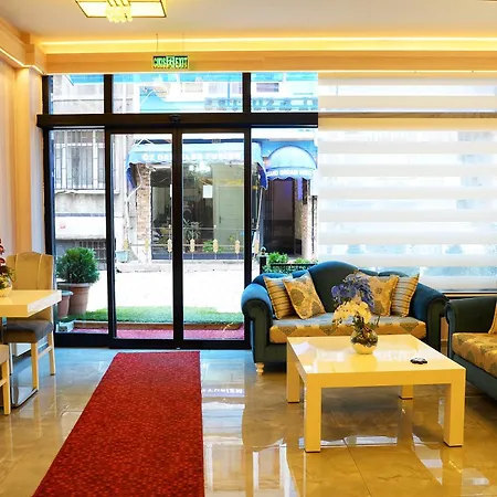 Al Khalej Apartahotel *